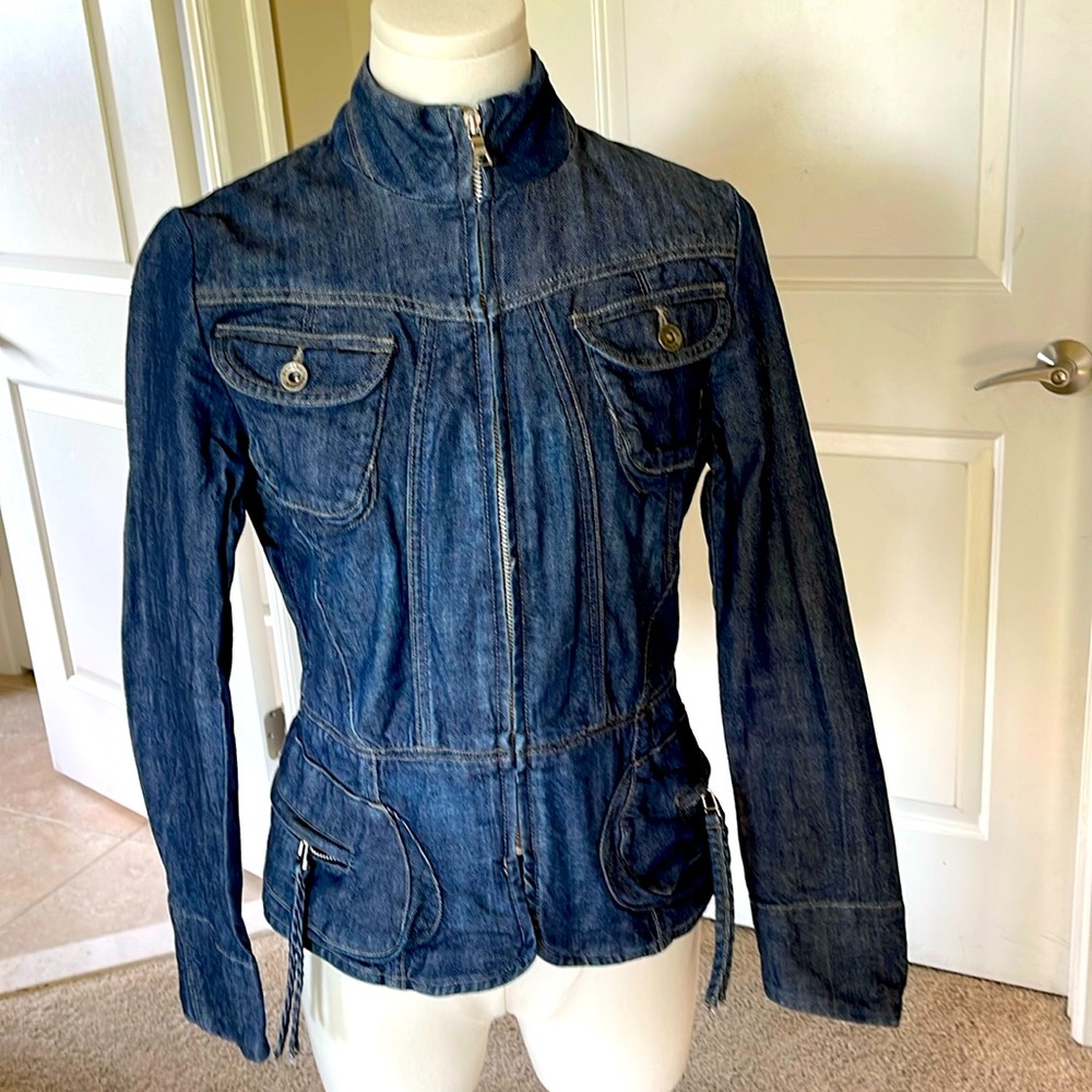 Banana Republic fitted Jean jacket. Small but fits like an extra small